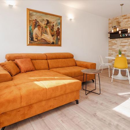 Spinut Sunset 3Bd Apartment - Sea View Balcony & Quiet Area Split Extérieur photo