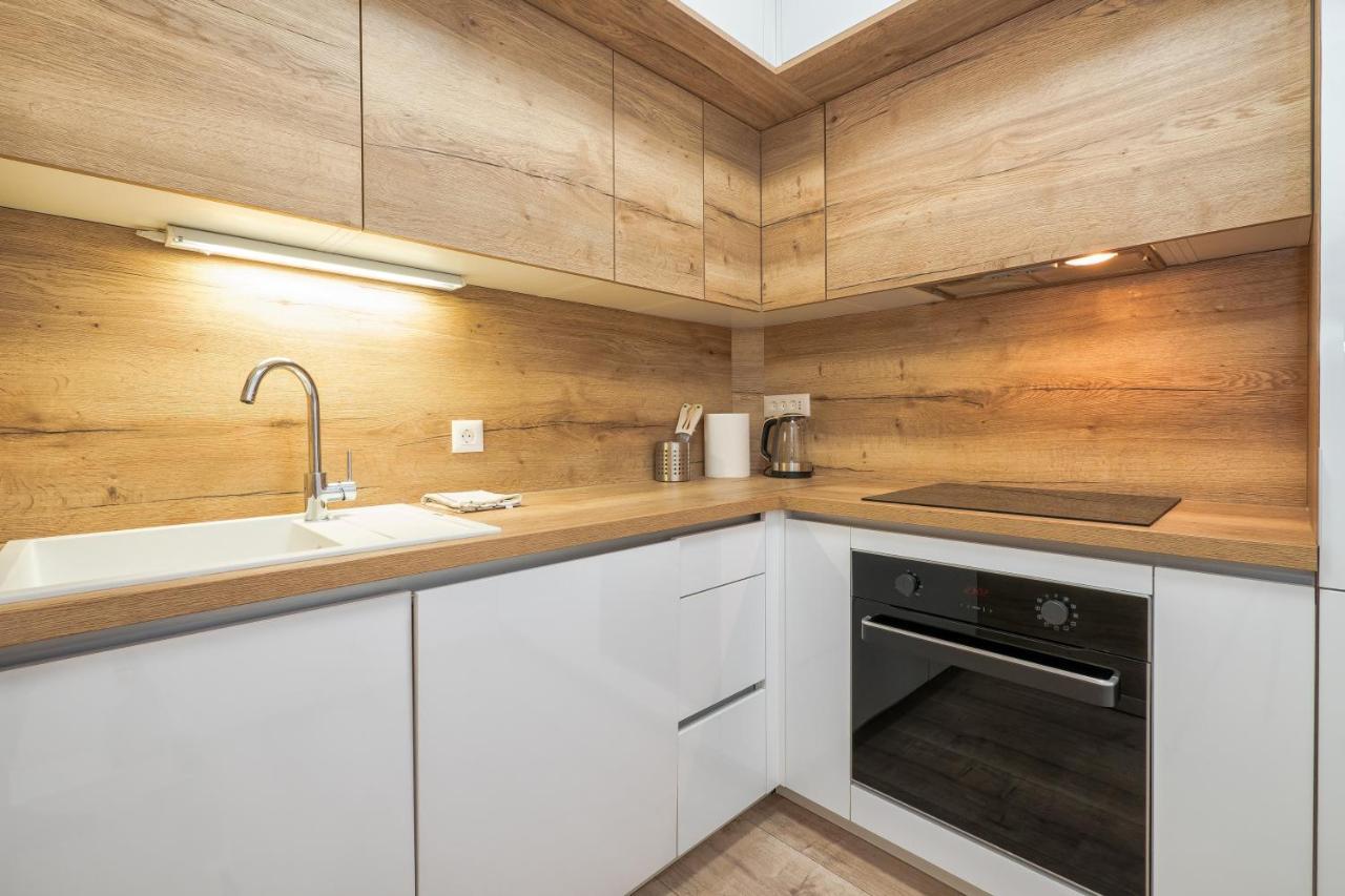 3-Bedroom Sea View Apartment - Balcony, Elevator - Spinut, Split Extérieur photo