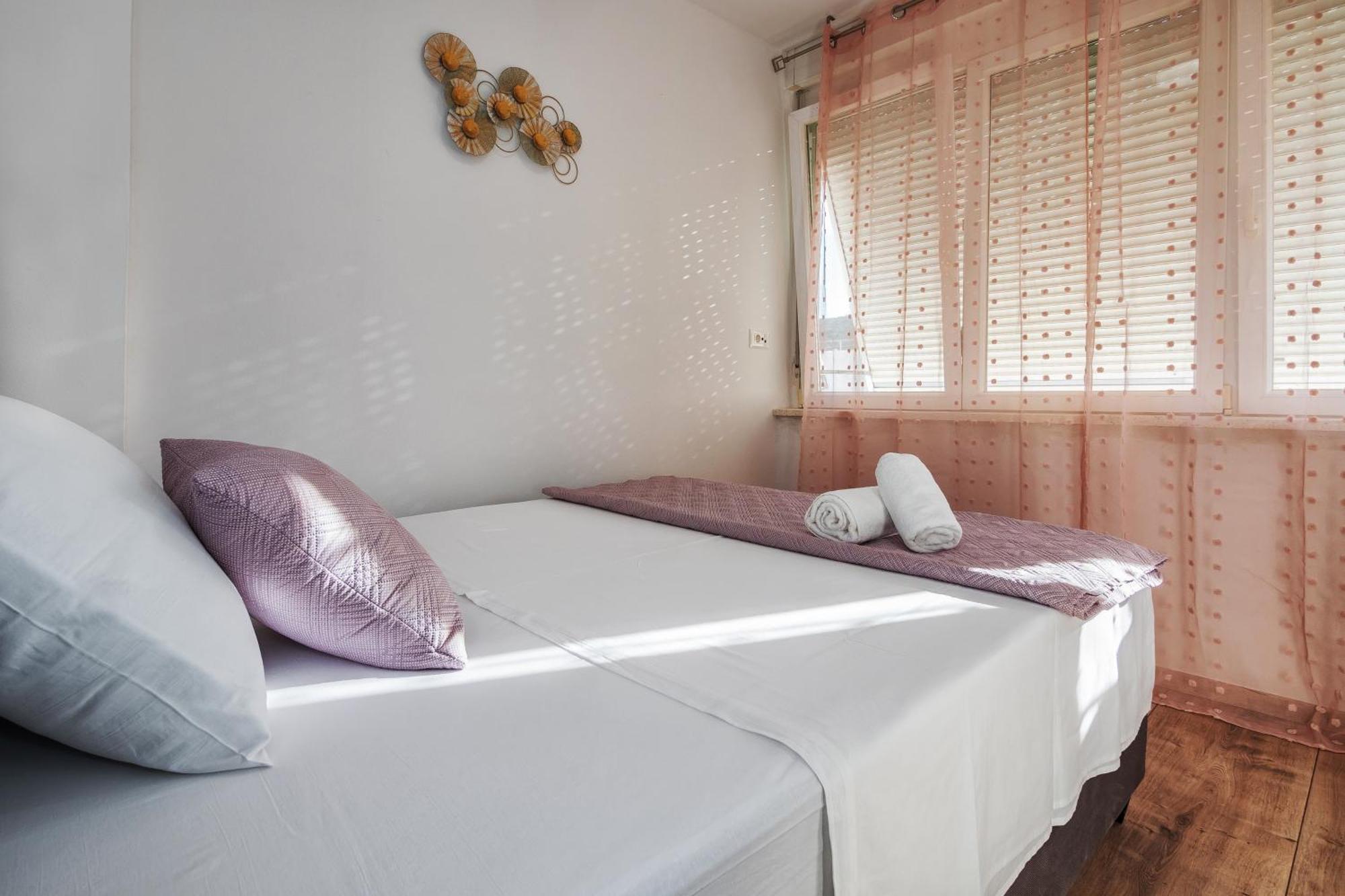 3-Bedroom Sea View Apartment - Balcony, Elevator - Spinut, Split Extérieur photo