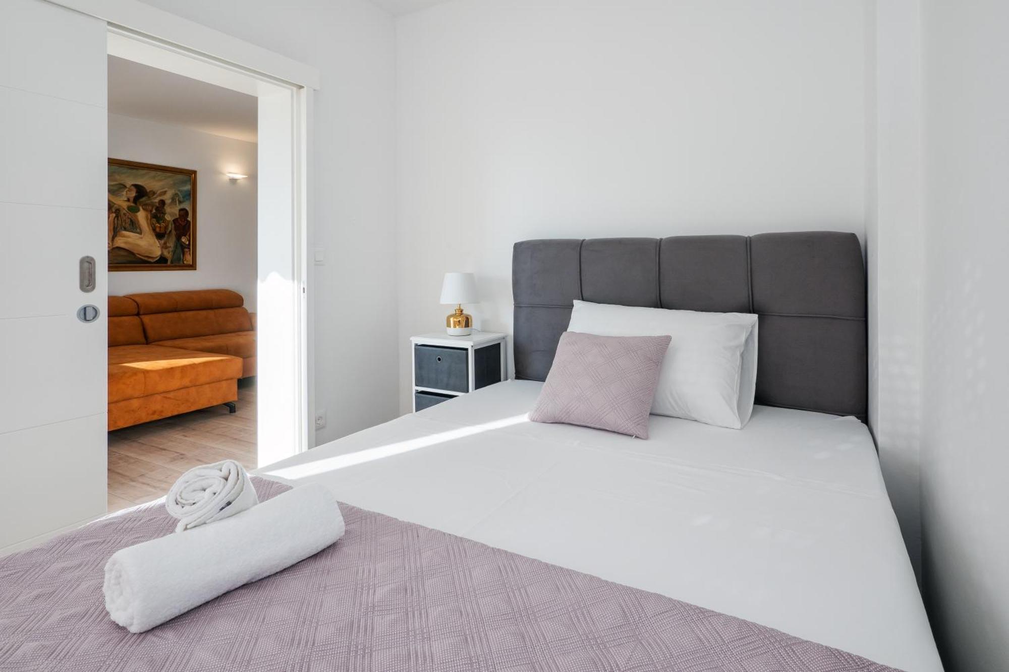 3-Bedroom Sea View Apartment - Balcony, Elevator - Spinut, Split Extérieur photo